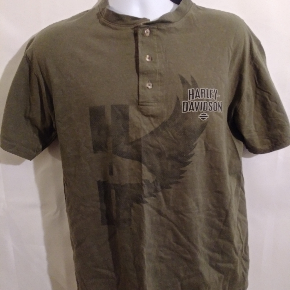 Pick 3👕 $15 Harley-Davidson green Henley shirt